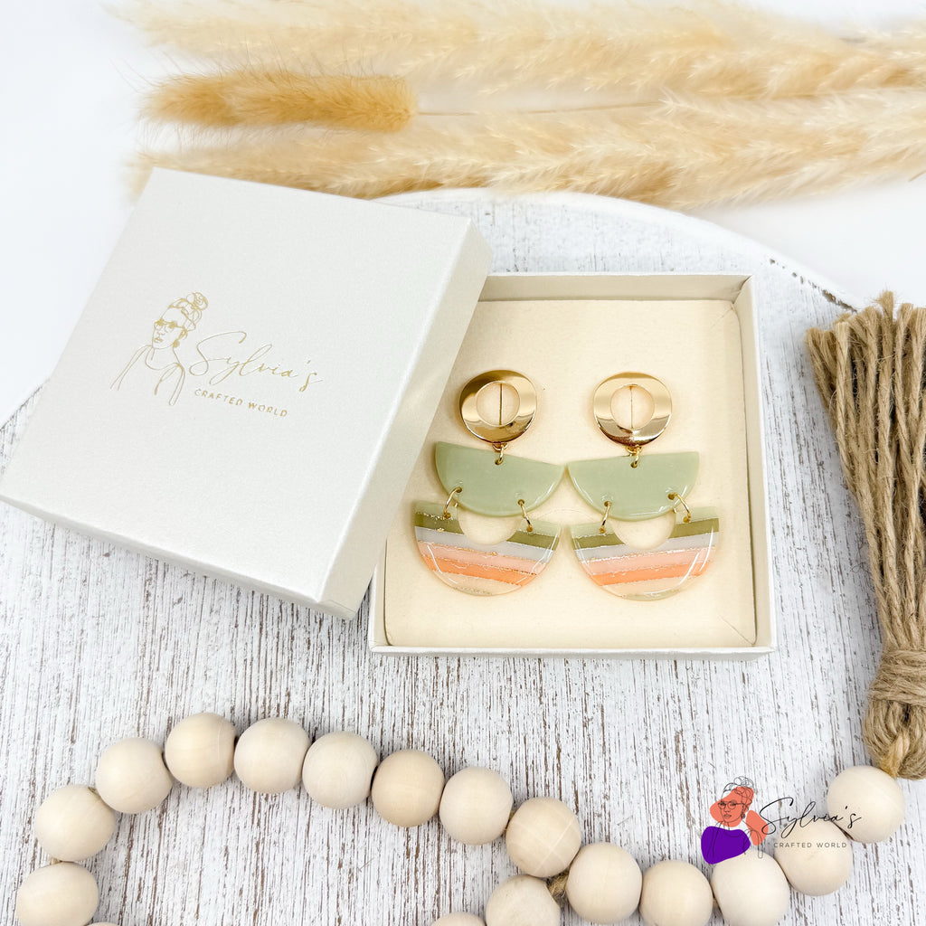 Boucles d'oreilles combo géométriques "Alba" en Argile Polymère et Laiton doré à l'or fin 24K avec motif à rayures colorées